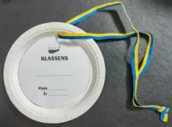 Papperstallrik 4-pack Student - Klassens...