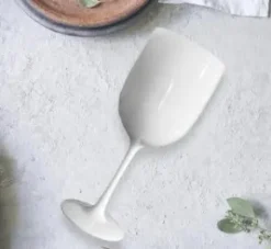 Vinglas i plast (Vit)